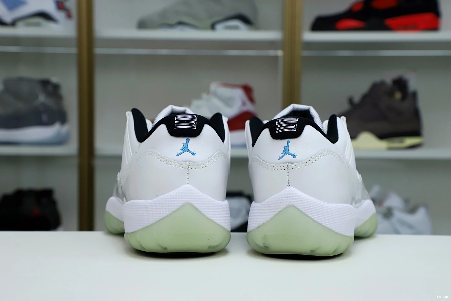 JORDAN LEGEND RETRO AIR BLUE LOW 11 1009